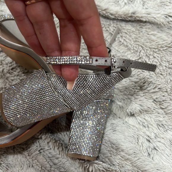 Steve Madden brand new rhinestone 9.5 block heel - Picture 15 of 16